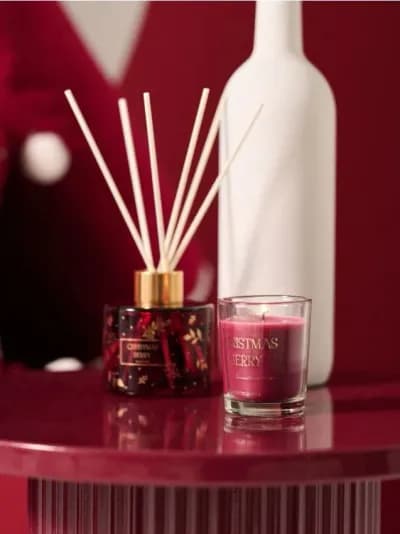 Подарунковий набір: свічка та освіжувач повітря Christmas Berry